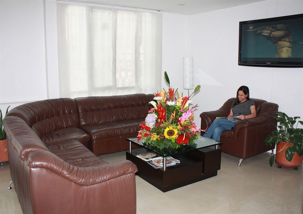 Hotel Imbanaco 3*