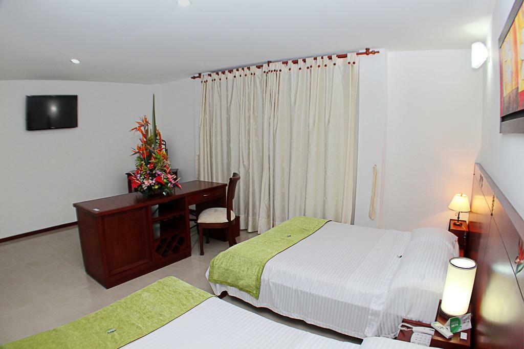 Imbanaco Hotel 3*