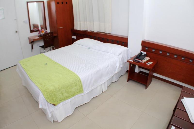 Imbanaco Hotel 3*